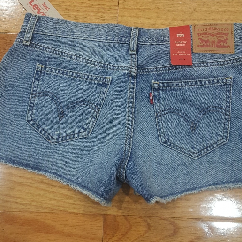 SHORTS - Picture 2 of 2